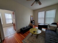 68 Plymouth St, Unit 1 in Cambridge, MA - Building Photo - Building Photo