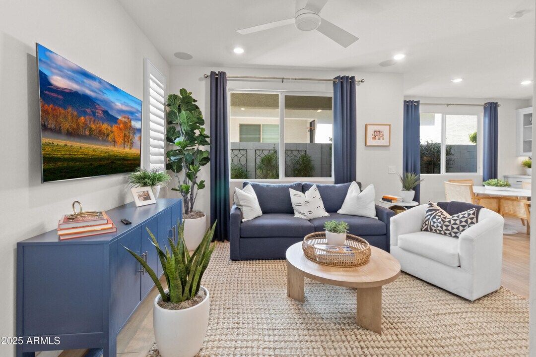 4744 S Element in Mesa, AZ - Building Photo