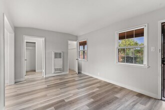 801-815 Saint Louis Avenue in Long Beach, CA - Building Photo - Building Photo