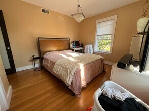 64 Pitman St in Providence, RI - Building Photo - Building Photo