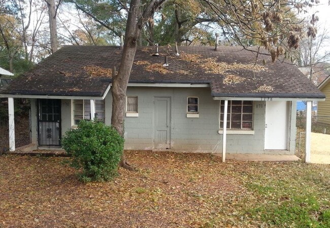 property at 1176 Garibaldi St SW