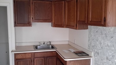 16419 Edmore Dr in Detroit, MI - Building Photo - Building Photo