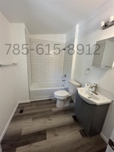 627 N King St in Ottawa, KS - Building Photo - Building Photo