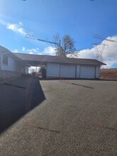 211 Guiberson Rd in Winlock, WA - Building Photo - Building Photo