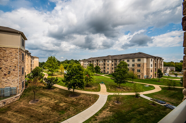 2000 Fountainview Cir, Unit 2312 in Newark, DE - Foto de edificio - Building Photo