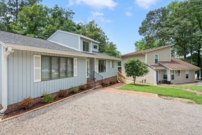 982 Whistling Wind in Sanford, NC - Building Photo - Building Photo