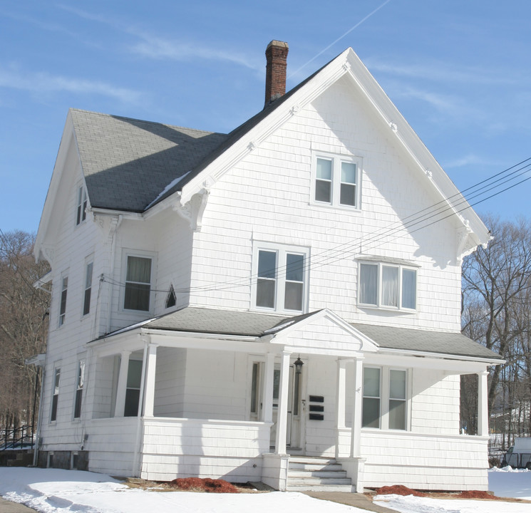 58 Union St in Stoughton, MA - Foto de edificio