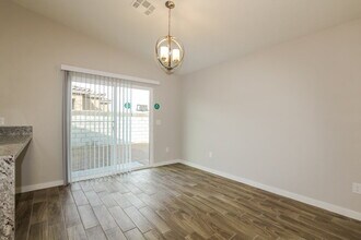 8902 W Monroe St in Peoria, AZ - Building Photo - Building Photo