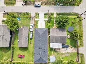 6742 Madrid St in Houston, TX - Building Photo - Building Photo