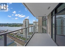 900 Carnarvon St, Unit 3512 in New Westminster, BC - Building Photo