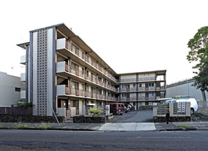 60 S School St in Honolulu, HI - Building Photo - Building Photo