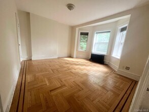 1178 Warburton Ave in Yonkers, NY - Building Photo - Building Photo