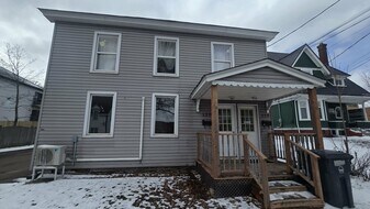 120 Steadman St in Moncton, NB - Building Photo
