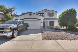 17435 W Saguaro Ln in Surprise, AZ - Building Photo