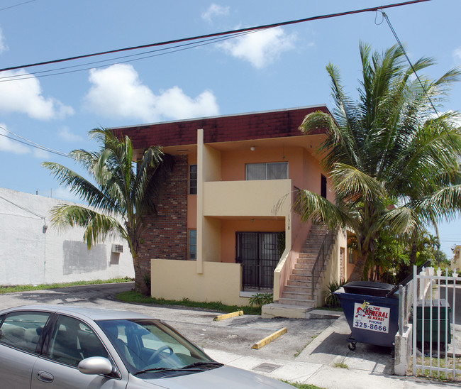 1318 SW 2nd St in Miami, FL - Building Photo - Building Photo