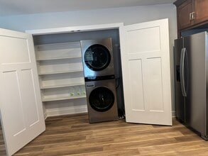 1205 SW Locust St in Oak Grove, MO - Building Photo - Building Photo