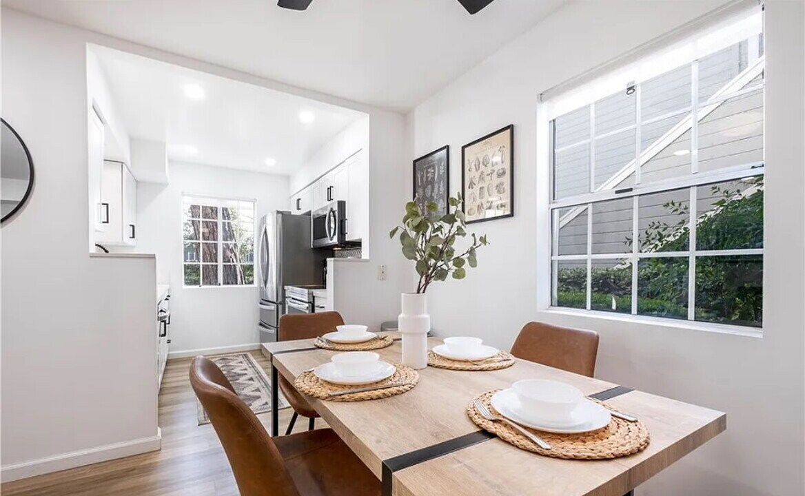 3500 S Greenville St in Santa Ana, CA - Building Photo