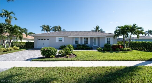 911 Heron Ct in Marco Island, FL - Building Photo - Building Photo