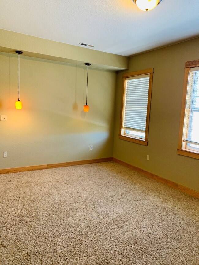 4852 Kendrick Pl in Missoula, MT - Building Photo - Building Photo