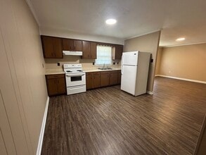 250 N Washington Ave in Brownsville, TN - Building Photo - Building Photo