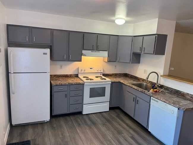 property at 1850 Zebulon Dr