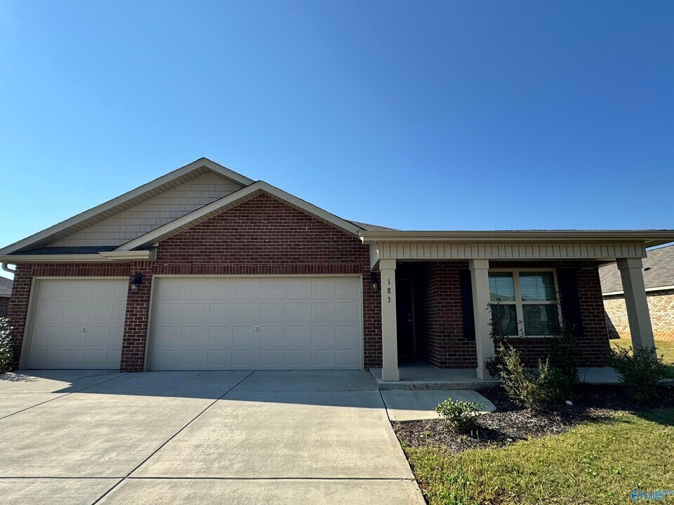 183 Tobin Ln in Hazel Green, AL - Building Photo