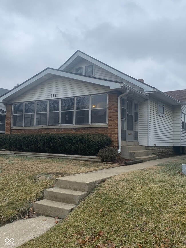 property at 717 N Emerson Ave