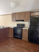 390 Hidden Oaks Dr in Pointblank, TX - Building Photo - Building Photo