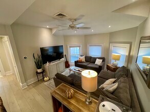 246 Washington Ave in La Grange, IL - Building Photo - Building Photo