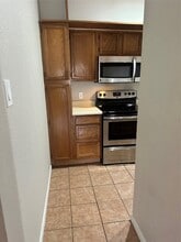 2121 El Paseo St, Unit 1910 in Houston, TX - Foto de edificio - Building Photo