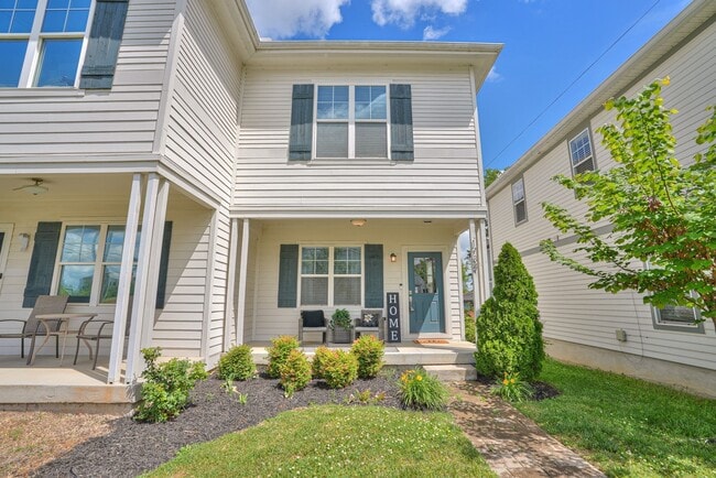 property at 1734 Pecan St