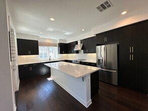 5687 Ekwill St in Goleta, CA - Building Photo - Building Photo