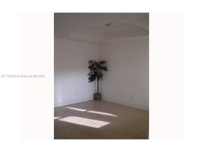 4930 Windward Way in Fort Lauderdale, FL - Building Photo - Building Photo
