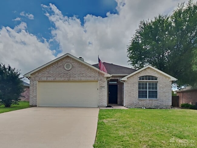 1106 Sage Brush Tr in Midlothian, TX - Building Photo - Building Photo