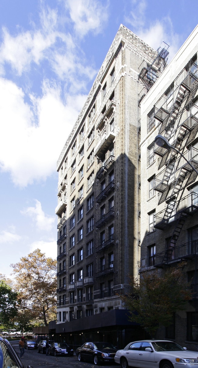 The Beaumont in New York, NY - Building Photo - Building Photo