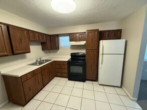 2036 NW 31st Pl in Gainesville, FL - Building Photo - Building Photo