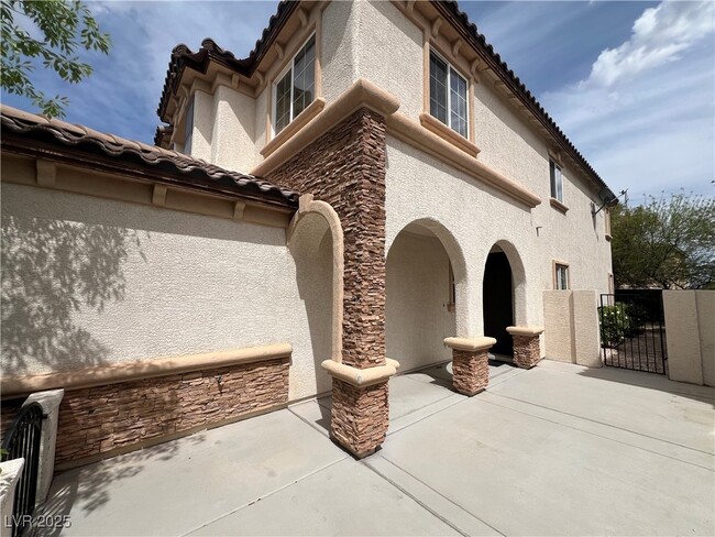 property at 1024 Chestnut Chase St