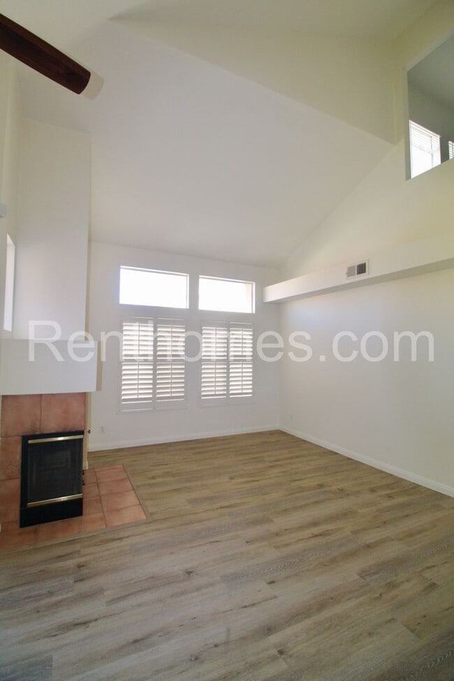 1356 Serena Cir in Chula Vista, CA - Building Photo - Building Photo