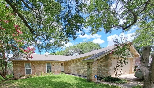 property at 3413 Morning Dr