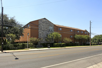 Volume 8 in Austin, TX - Foto de edificio - Building Photo