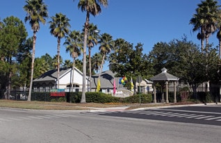 Woodberry Woods in Brandon, FL - Building Photo