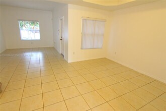 1079 SW 143rd Ave in Pembroke Pines, FL - Building Photo - Building Photo