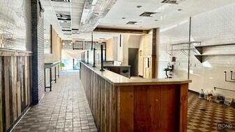 35-7 Broadway, Unit RETAIL in Queens, NY - Building Photo