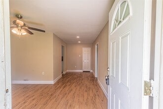 128 N Washington St in Texas City, TX - Building Photo - Building Photo