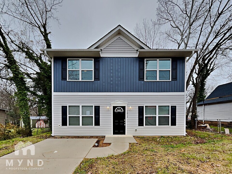 1012 7th St in Statesville, NC - Building Photo