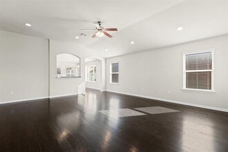 800 Bryce Canyon Dr in Pflugerville, TX - Building Photo - Building Photo