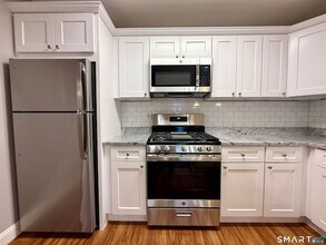 1168 Main St, Unit B6 in Stratford, CT - Building Photo - Building Photo