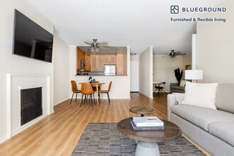 7600 Manchester Ave in Los Angeles, CA - Building Photo - Building Photo