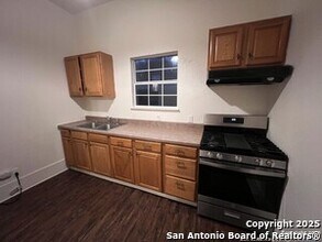 315 Baltimore Ave in San Antonio, TX - Building Photo - Building Photo