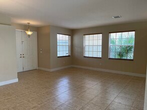9074 Dupont Pl in Wellington, FL - Building Photo - Building Photo